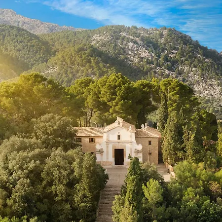 Collet Villa *